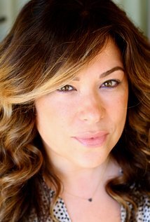 Emily Kapnek photo