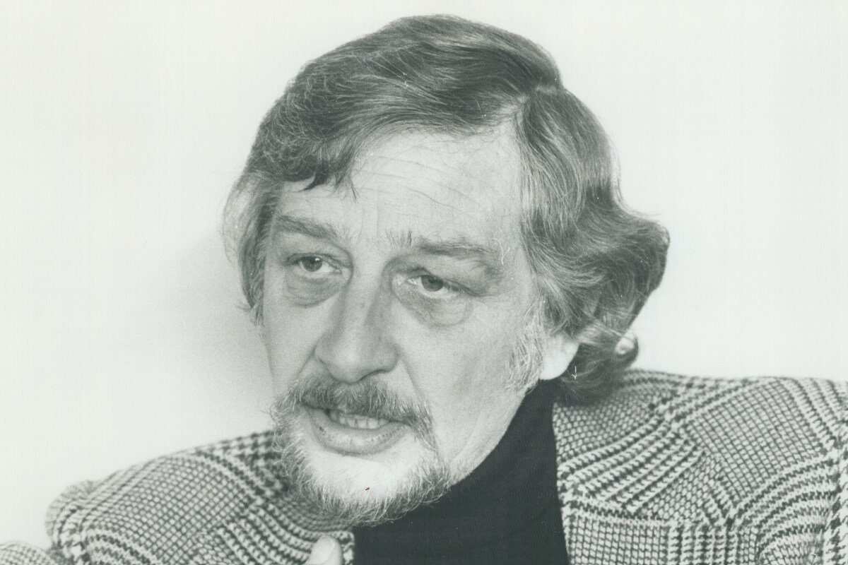 Bernard Slade photo