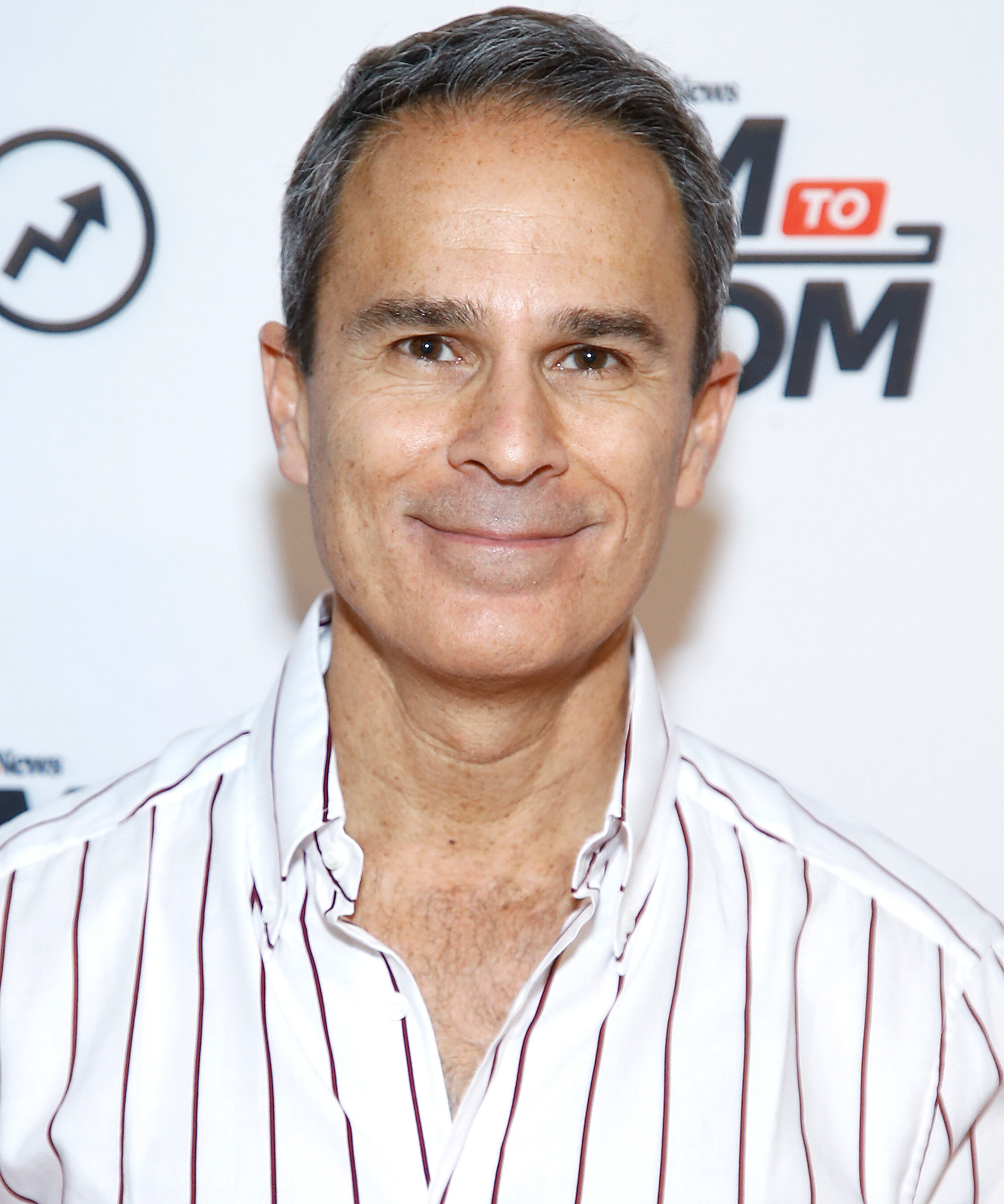 Gary Janetti photo