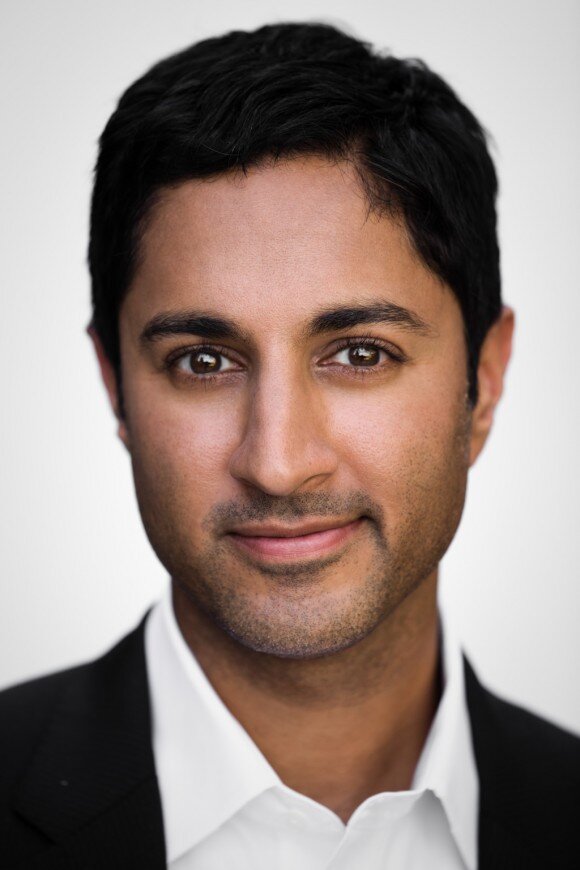 Maulik Pancholy photo