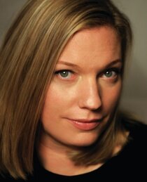 Sarah Dunn photo