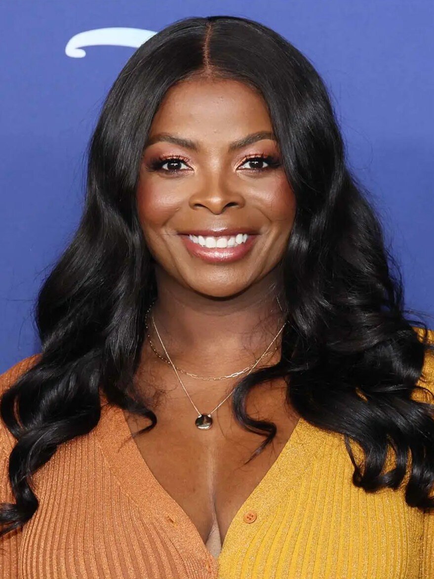 Janelle James photo